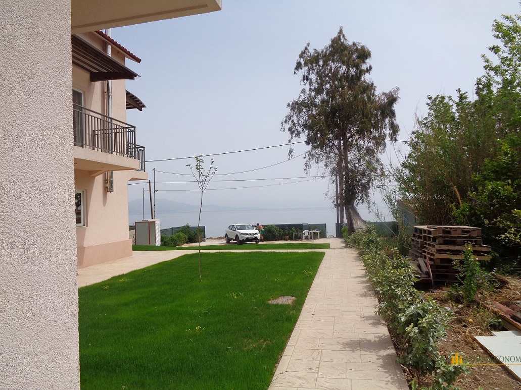 Maisonettes near the sea in Valimitika, Peloponnese