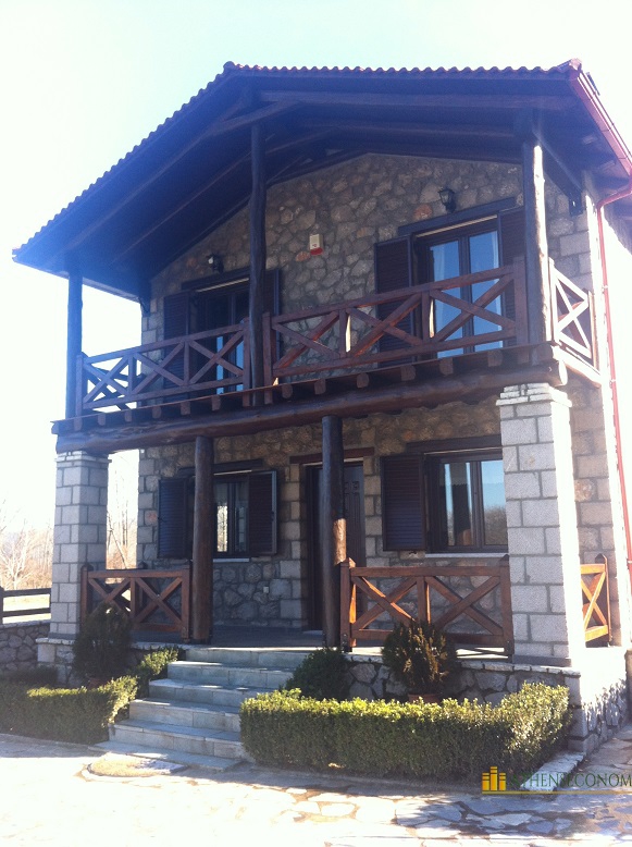 Stone House, 90 sq. m. in the area of Lilea, Parnassos