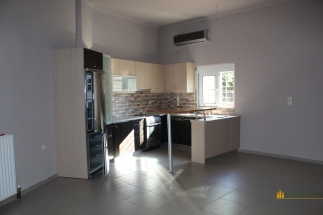 MAisonette in Patra, 107 sq.m. 180.000 euros