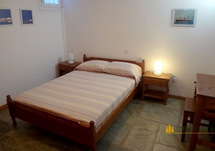 andros-traditional-houses-villaA-room-05