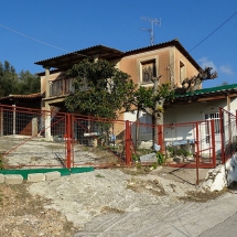 House with land in Mireika, Achaea