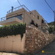 House in Porto Rafti for sale