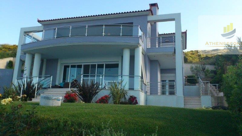 Contemporary Villa at Mourteri, Evia island
