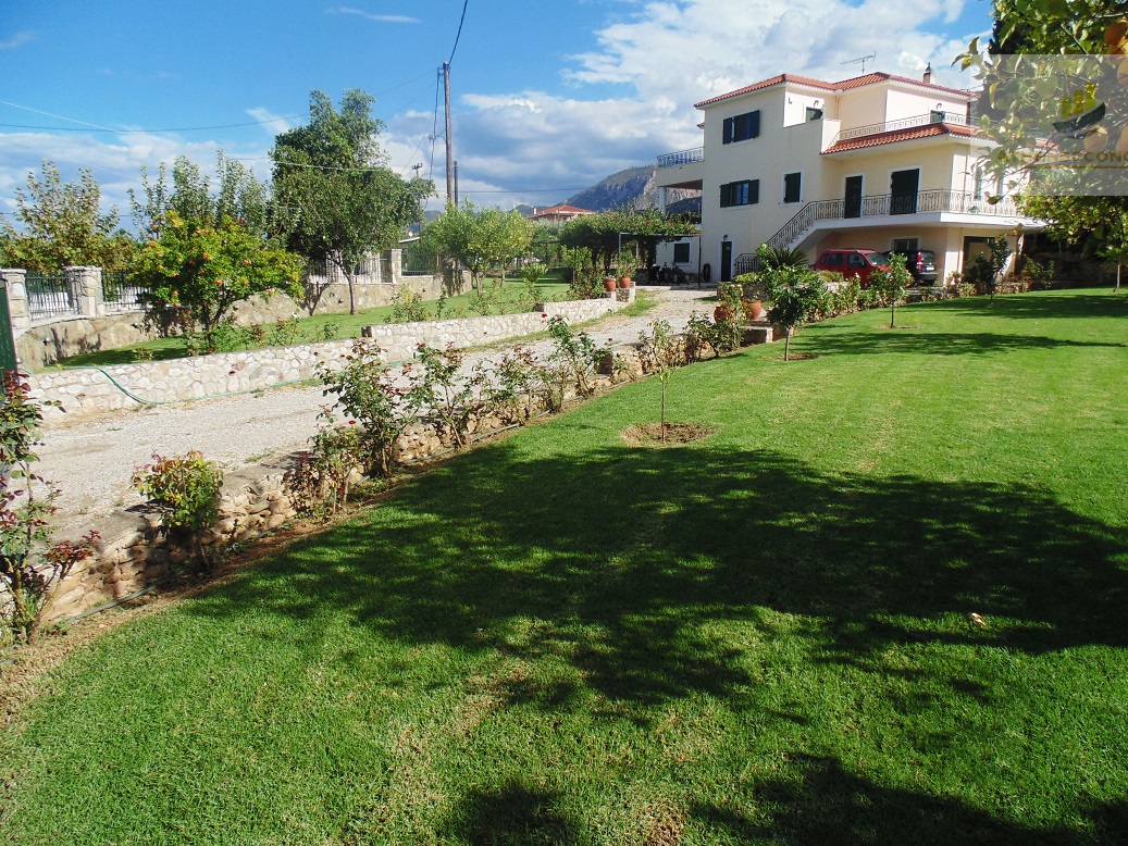 House with land at Achaia