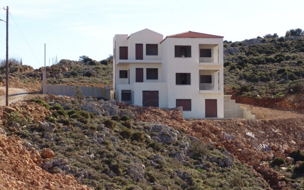 Apartment building for sale in Crete