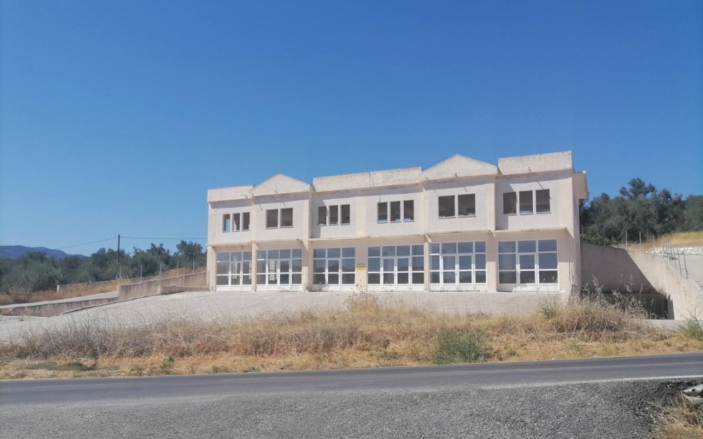 Commercial Building in Lesvos for sale.