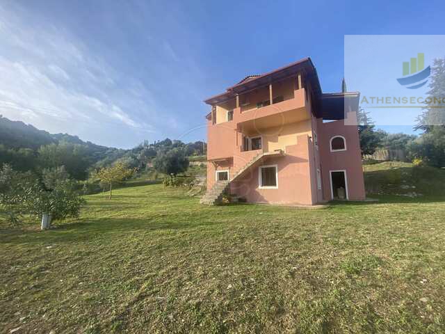 Villa in Patras for sale
