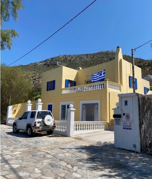 Seafront building for sale in Leros