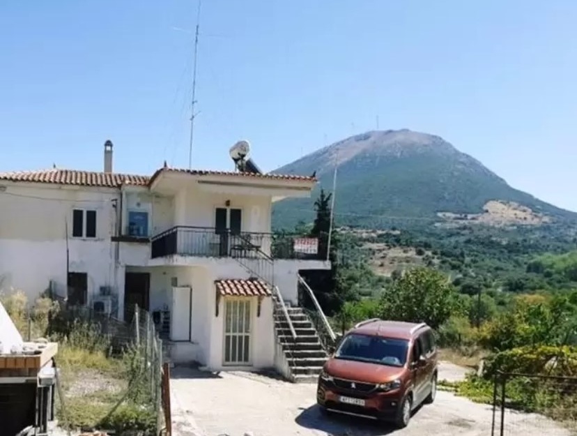 House for sale in Karatzas, Peloponnese