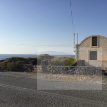 Seafront house in Oia, Santorini (2)