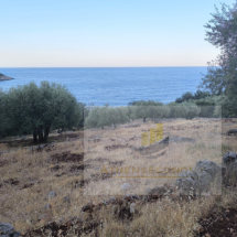 Seafront land in Kyparissi (2)