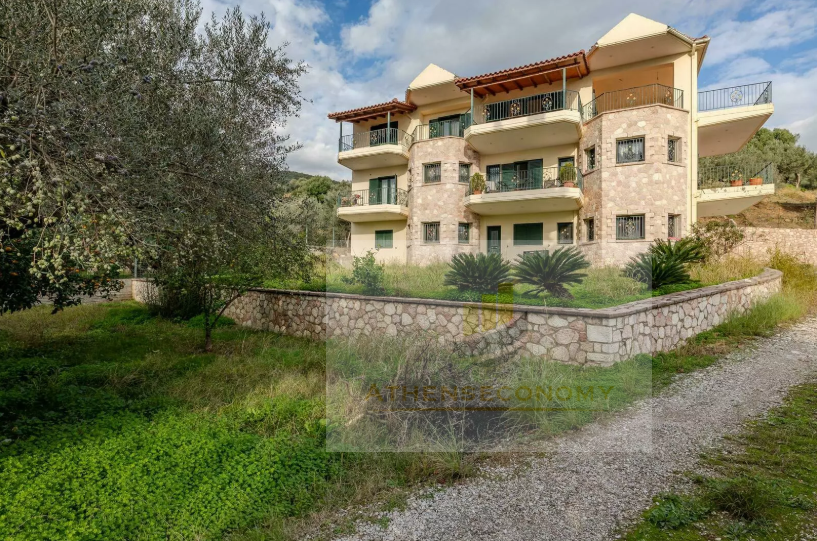 Luxurious Mountain-Sea Residence for sale in Nafpaktos